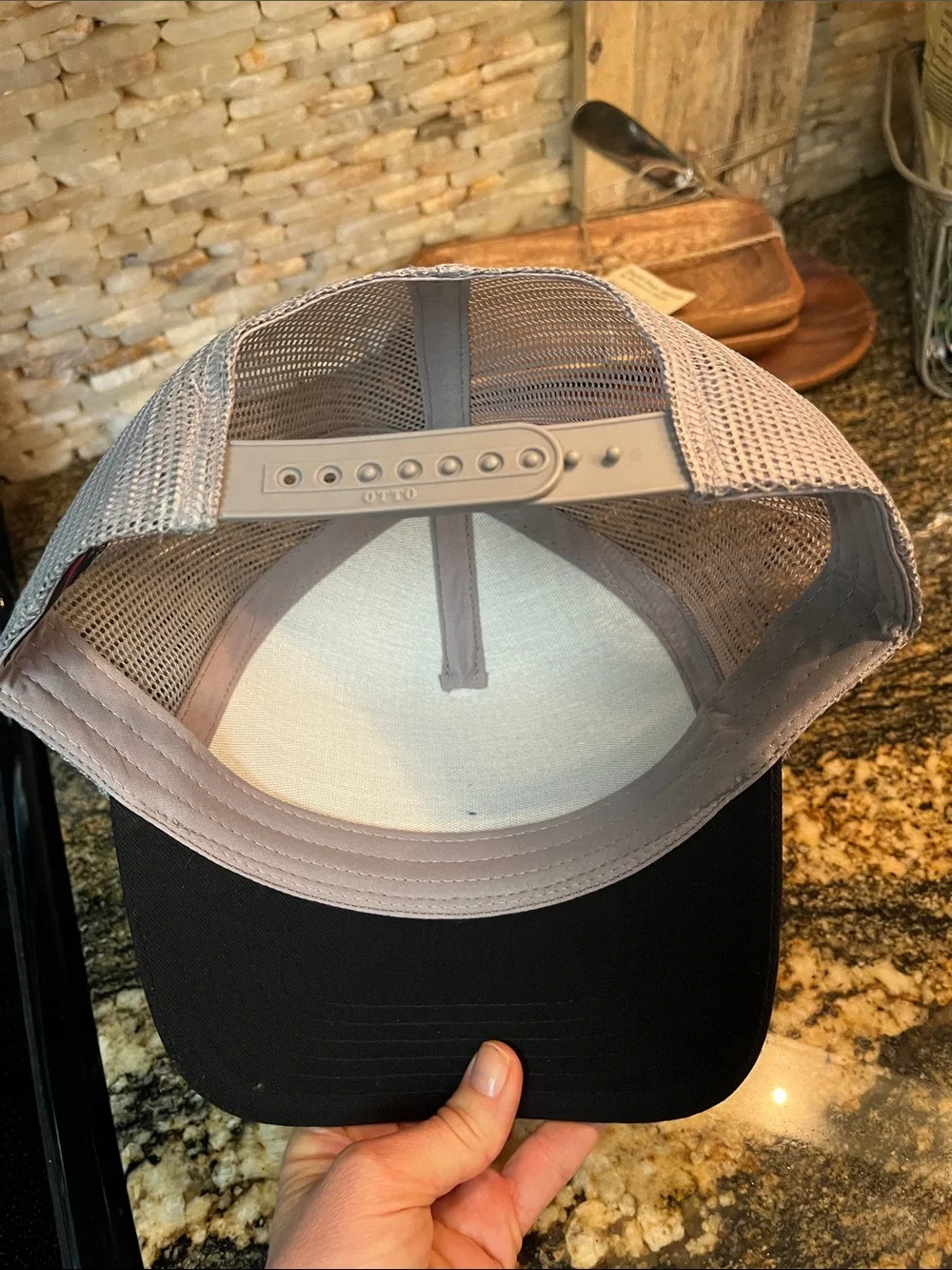 New Black Sheep Gray and Black Baseball Hat - Picture 3 of 3